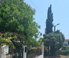 Λειβανατες οροφοδιαμερισμα 127τμ 1ου Οροφου  3 υπνοδωματια