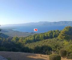 Λιβανατες  μεζονέτα 290 τ,μ, τύπου σαλέ, σε έκταση 4,700 τ,μ