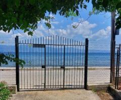 Αρκιτσα παραθαλασσια μονοκατοικια 67τμ σε οικοπεδο 1500 τμ